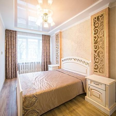 Apartments On Svobody Avenue- The Center Of Lviv Bagian luar foto