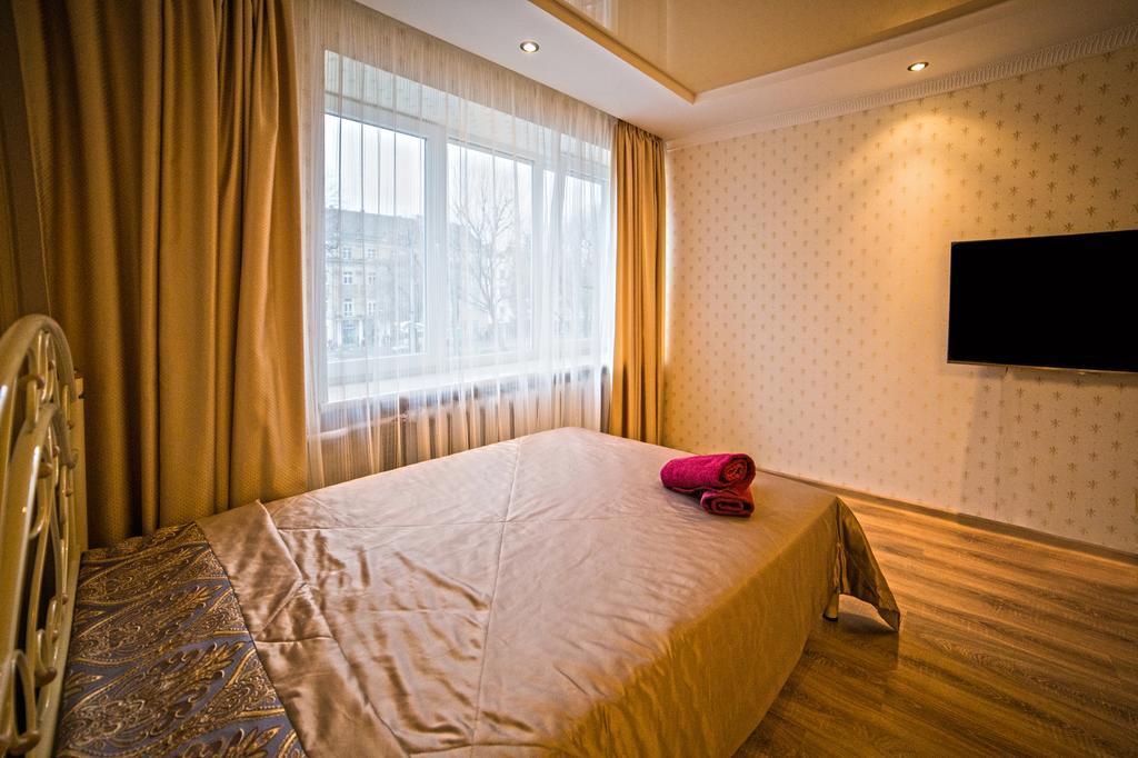 Apartments On Svobody Avenue- The Center Of Lviv Bagian luar foto